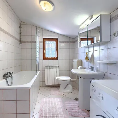 Maria - Pul 350 By Interhome Lejlighed